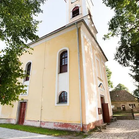 U Lípy Suchdol nad Luznici